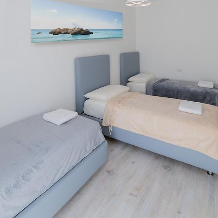 Wave Island! Luxury Resort A Jesolo - Piscina E Park Free! 외부 사진