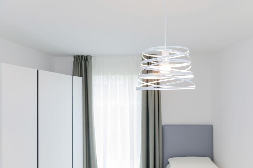 Wave Island! Luxury Resort A Jesolo - Piscina E Park Free! 외부 사진