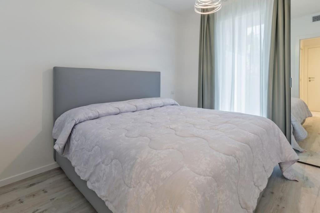 Wave Island! Luxury Resort A Jesolo - Piscina E Park Free! 외부 사진